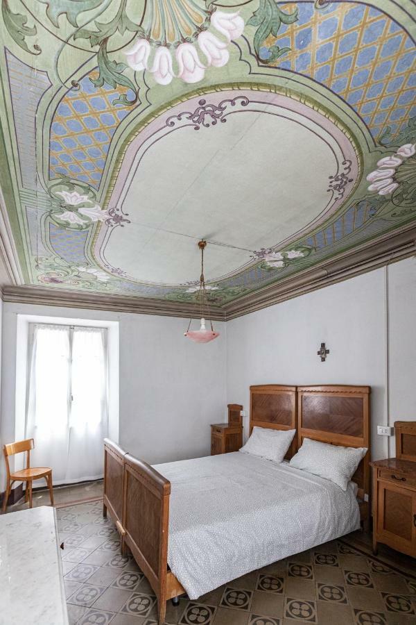Ostello Di Germagno Оменья Екстер'єр фото